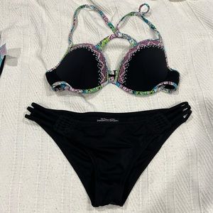 Victoria secret bathing suit set. Top 34D. Bottoms Large